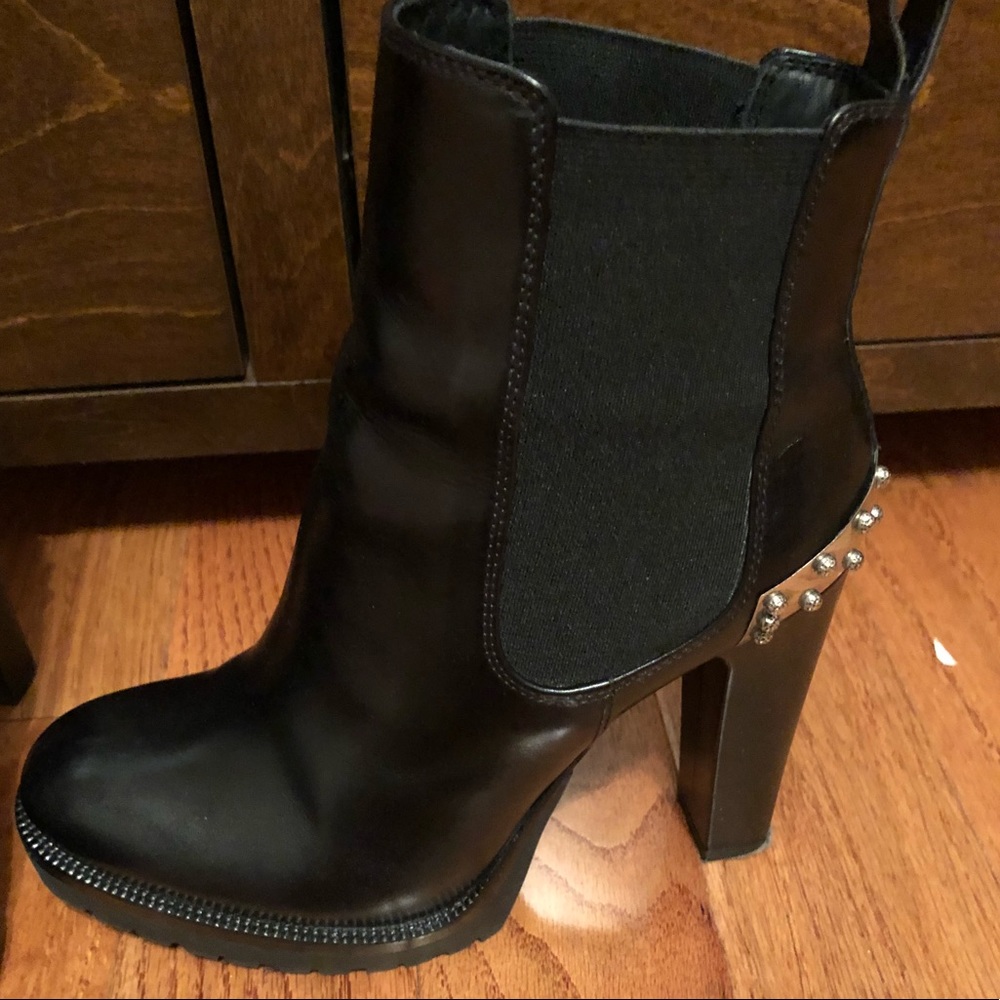 Alexander McQueen Mod Boots - Picture 3 of 8